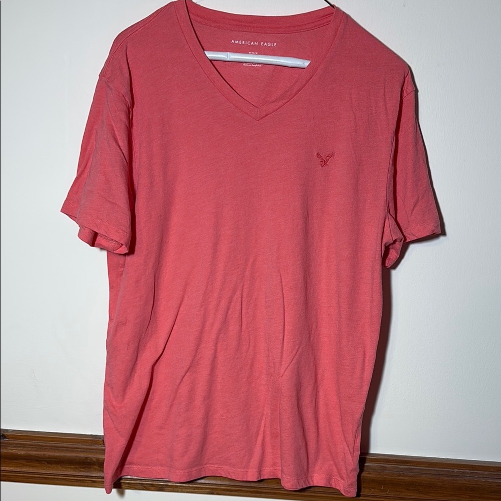 American Eagle Outfitters Red Short Sleeve Tee